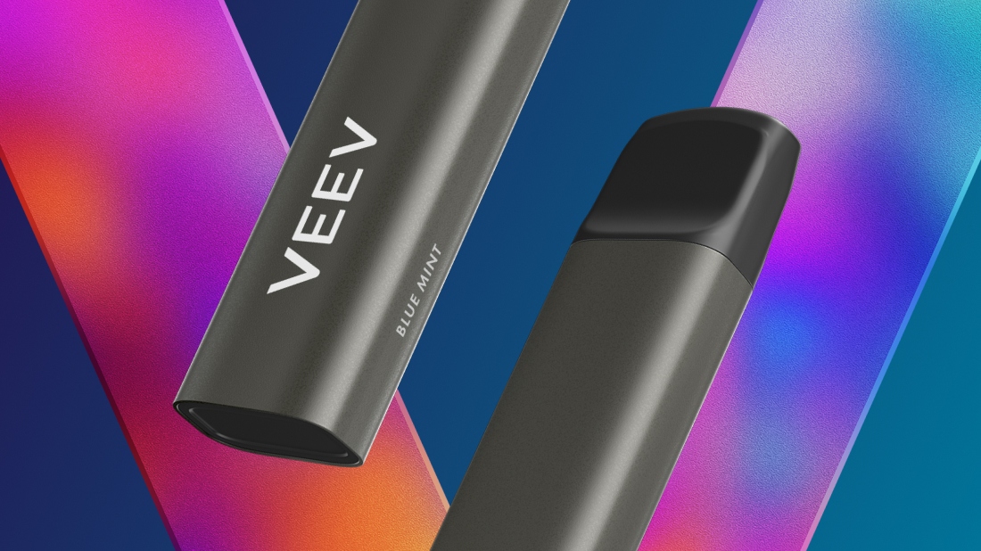 Close up of the VEEV NOW device and mouthpiece