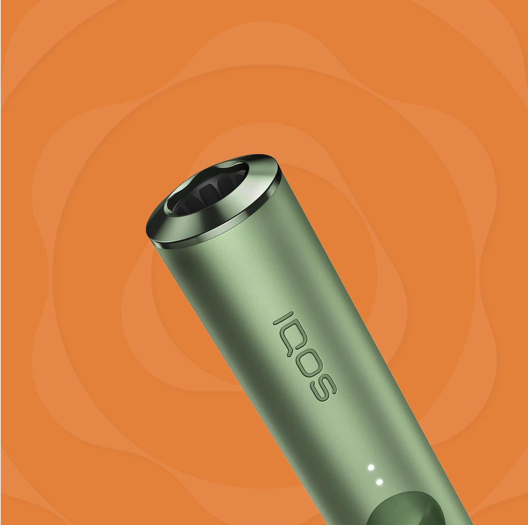 An IQOS ILUMA holder.