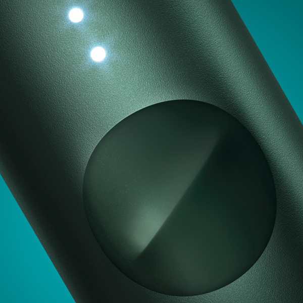 A close-up image of the IQOS ILUMA ONE device. 